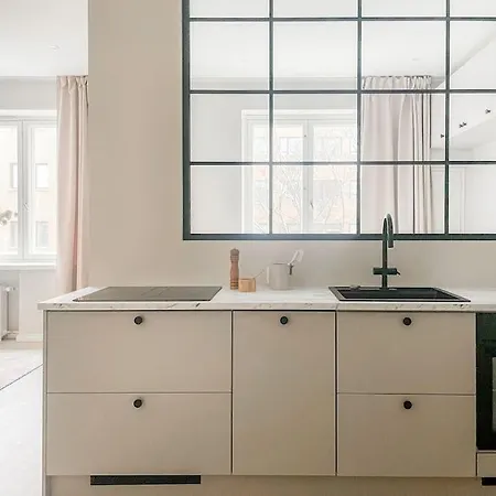 1br Next To The Park *