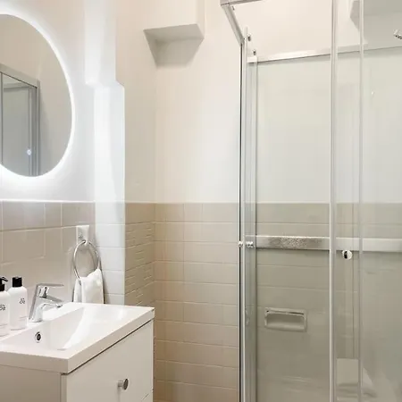 1br Next To The Park *